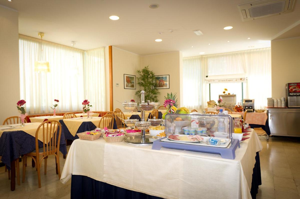 Hotel St Pierre Rimini Extérieur photo