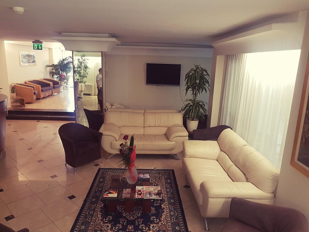 Hotel St Pierre Rimini Extérieur photo