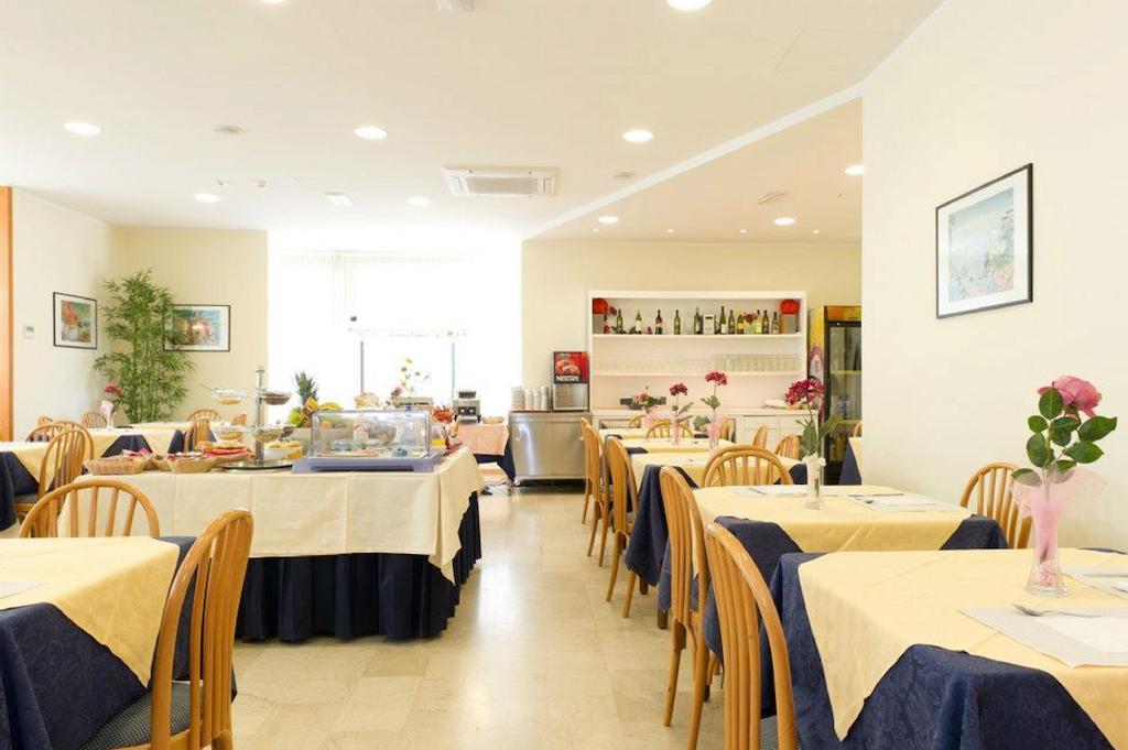 Hotel St Pierre Rimini Extérieur photo