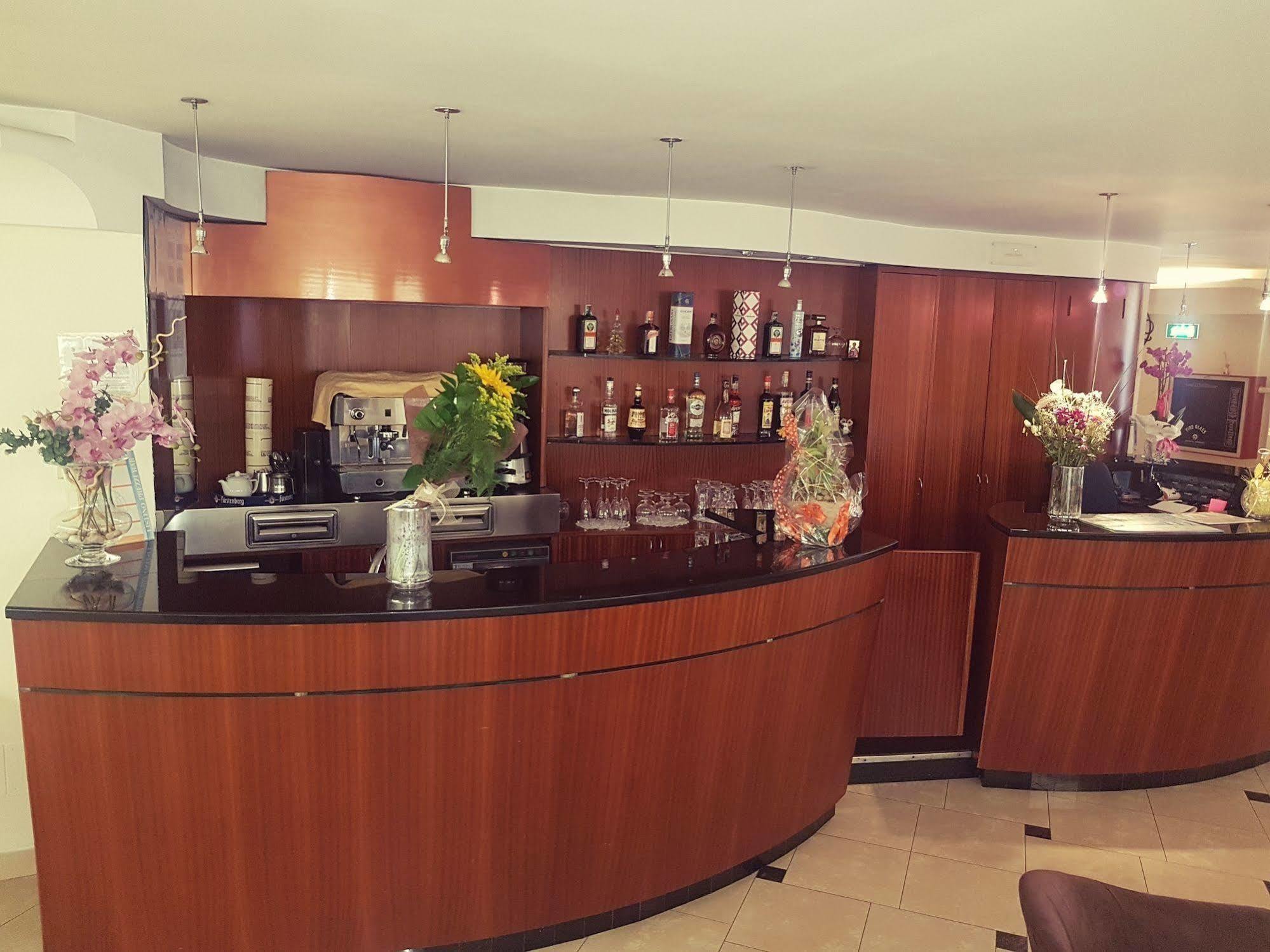 Hotel St Pierre Rimini Extérieur photo